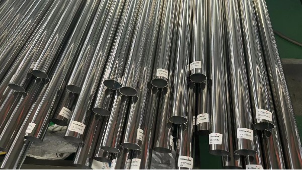 掌握304不銹鋼管材重量計算公式，輕松預(yù)估工程用材需求